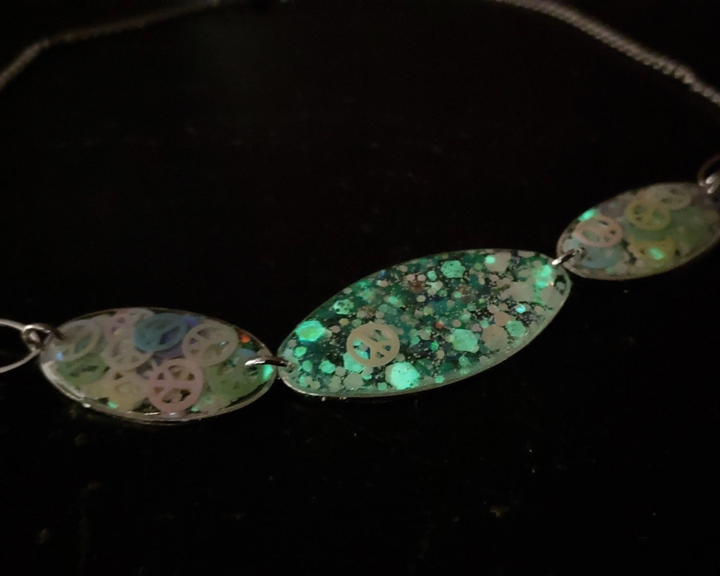 Peace Sign Glitter Necklace (Glow in the Dark) #2