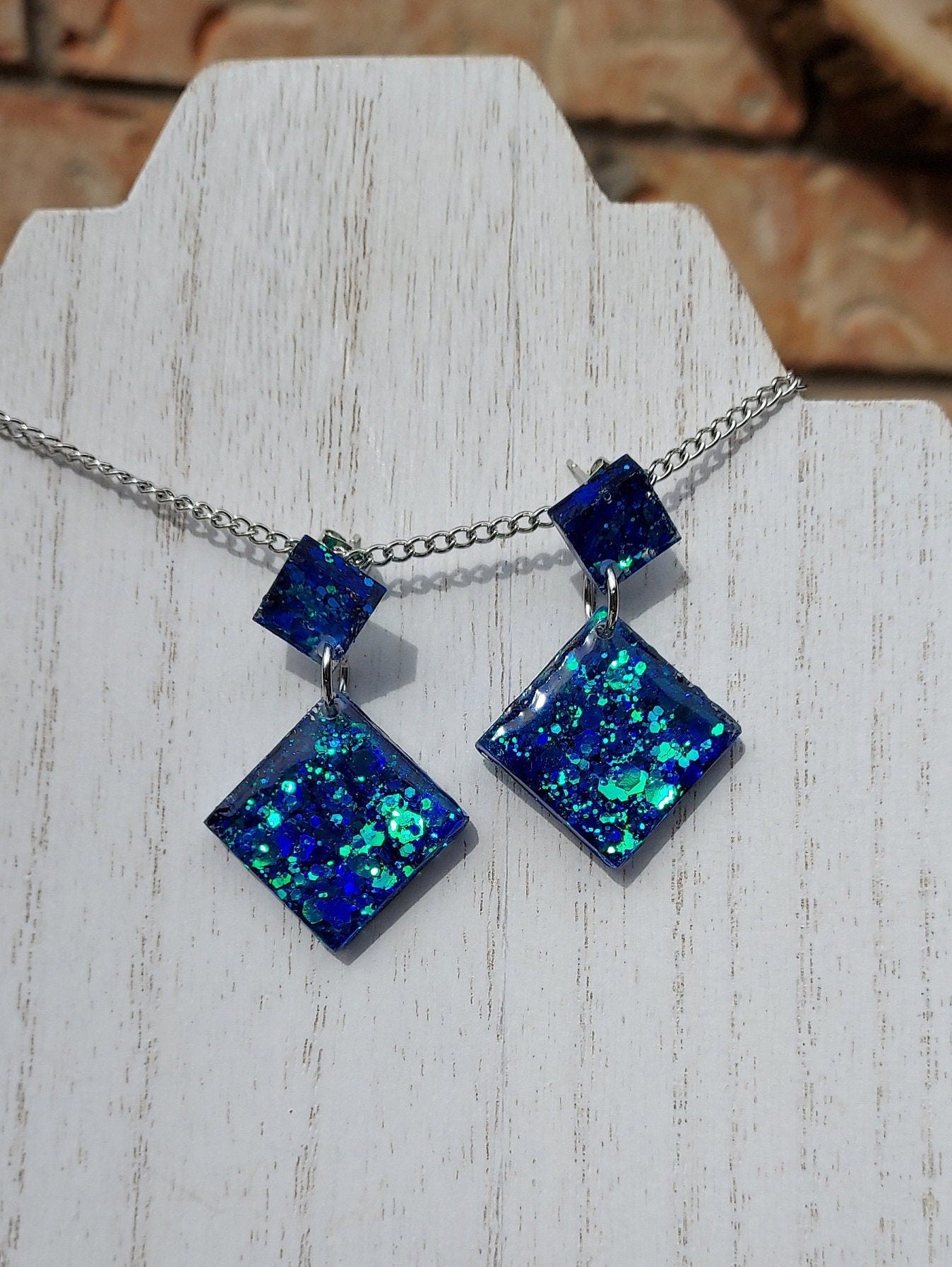 Color-Changing Glitter Earrings #4