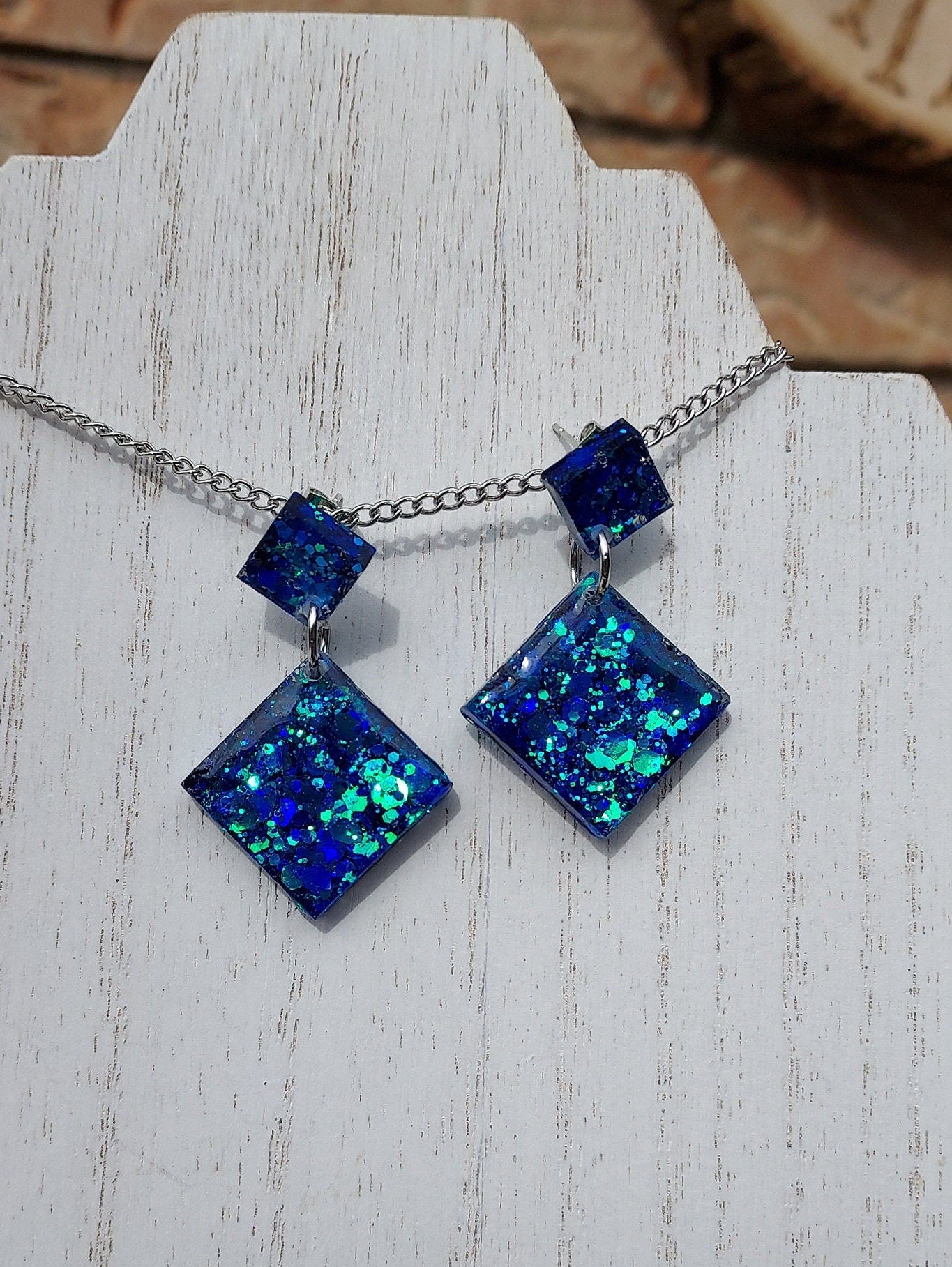 Color-Changing Glitter Earrings #4